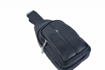 Crossbody kapsa �ern�